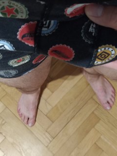 První