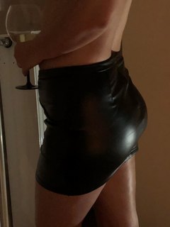 leather skirt