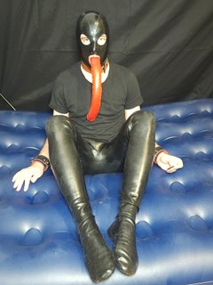 Latex Deepthroat