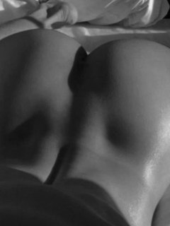 B&W