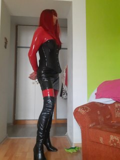 tranny v lesklom