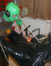 Latexová akce ve studiu