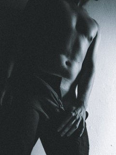B&W MooD
