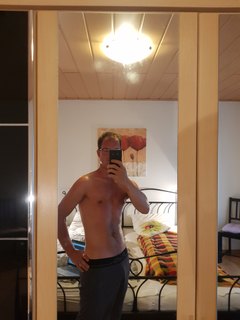 Namazala by si mi záda ?