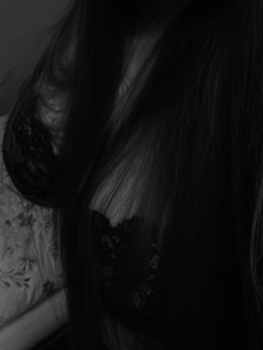 B&W